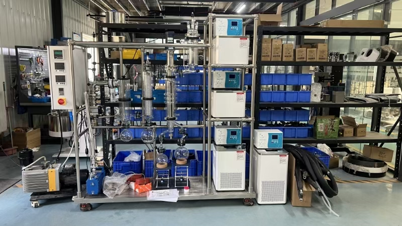 1768806066529229.jpg Molecular distillation machine.jpg